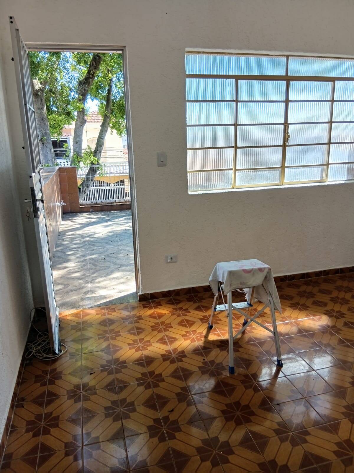 Casa, 1 quarto, 70 m² - Foto 2