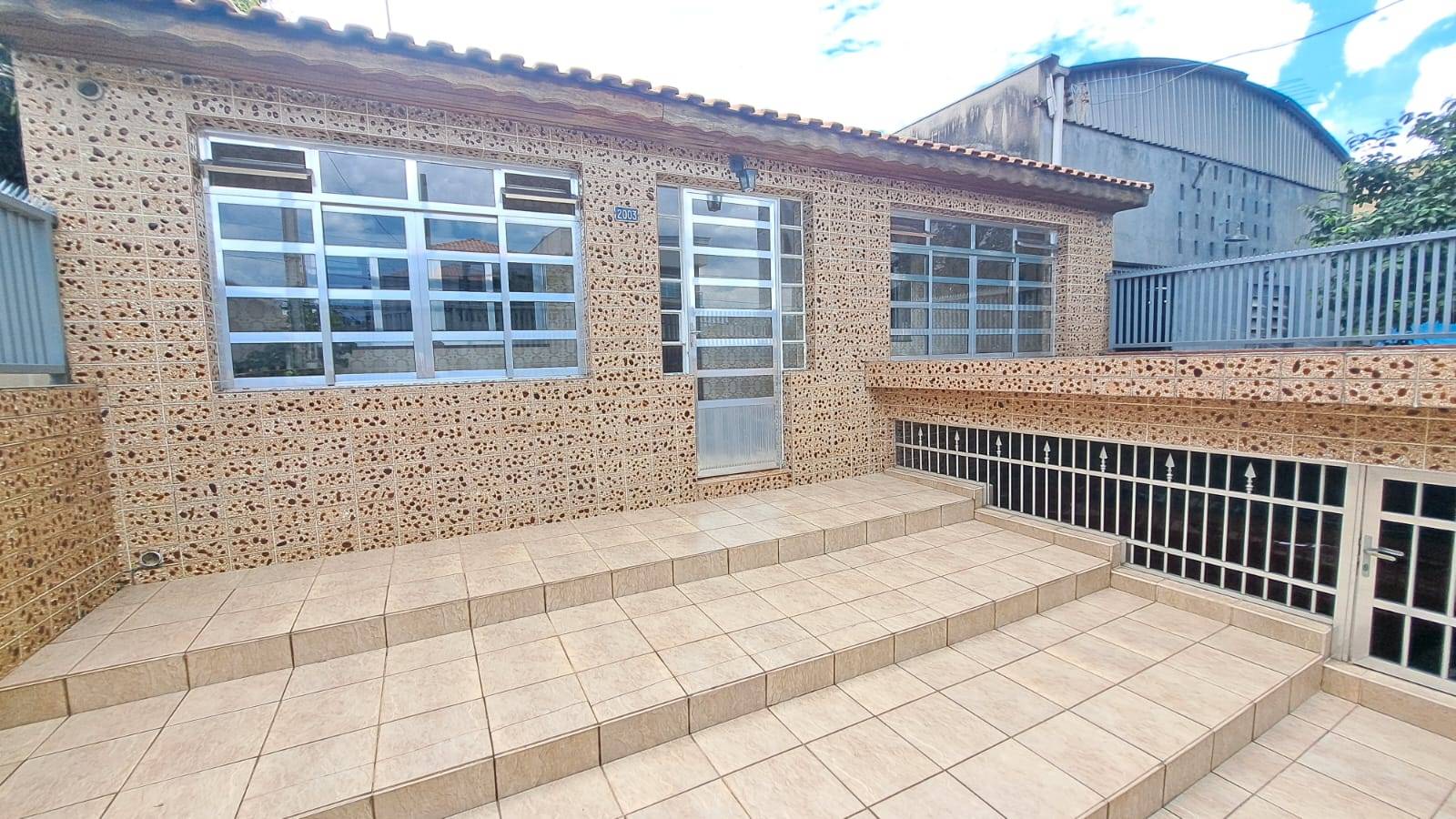 Casa, 2 quartos, 212 m² - Foto 1