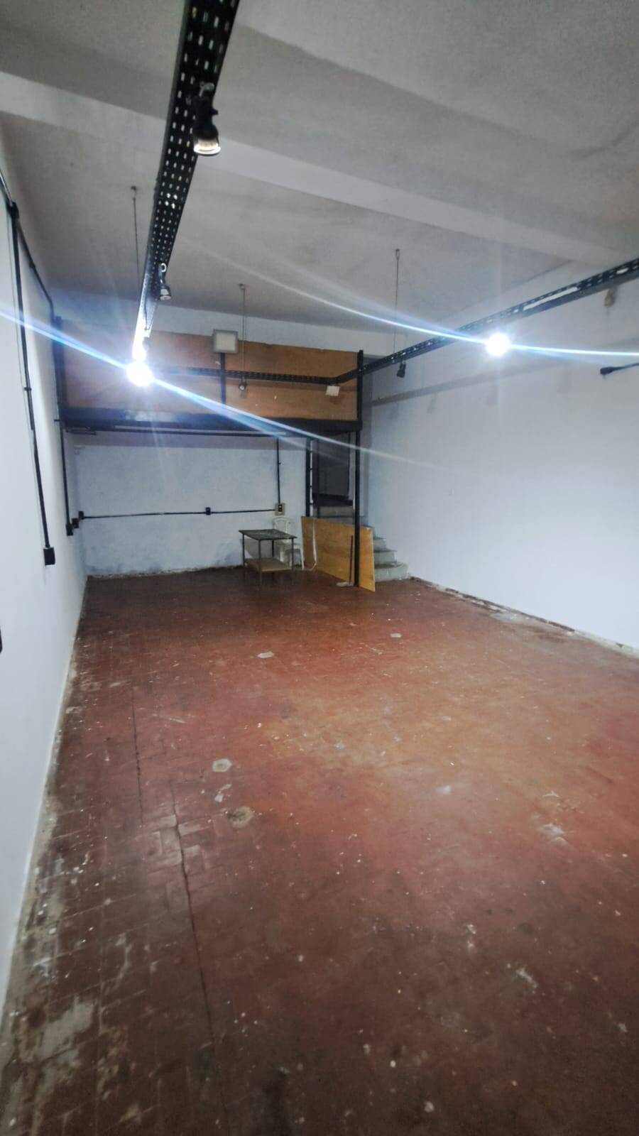 Loja-Salão, 60 m² - Foto 1