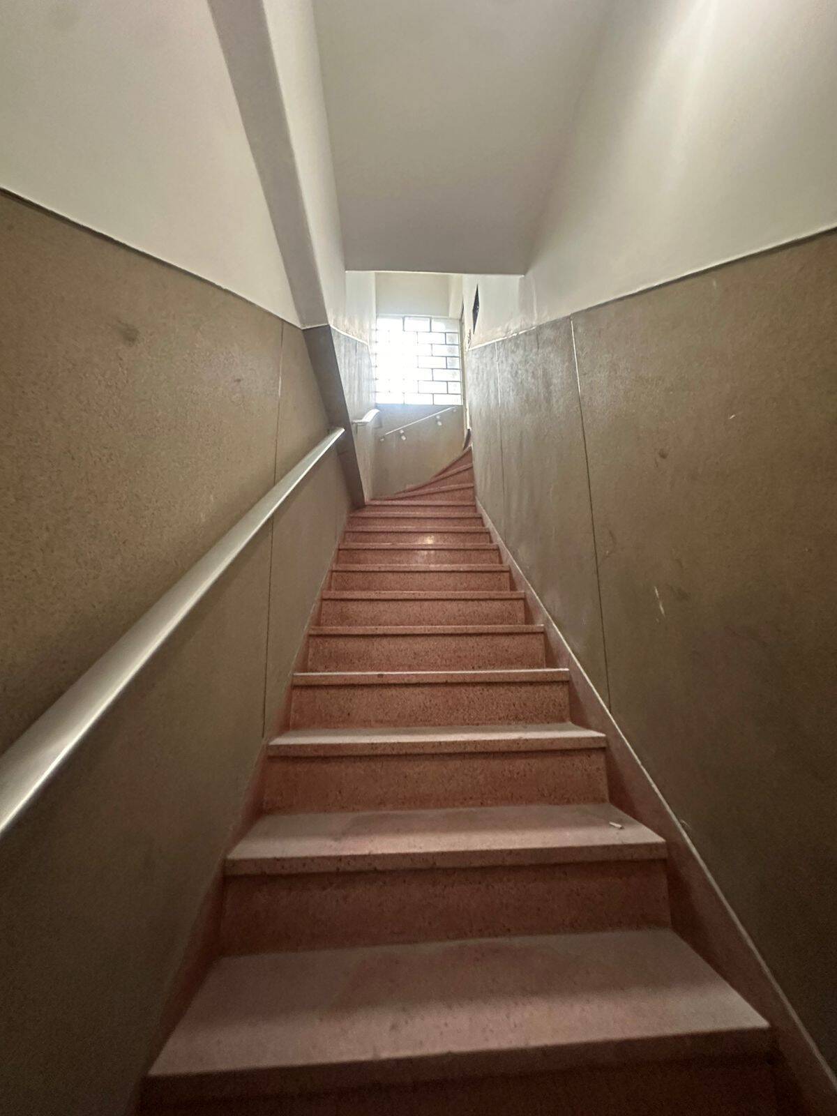 Prédio Inteiro, 70 m² - Foto 2