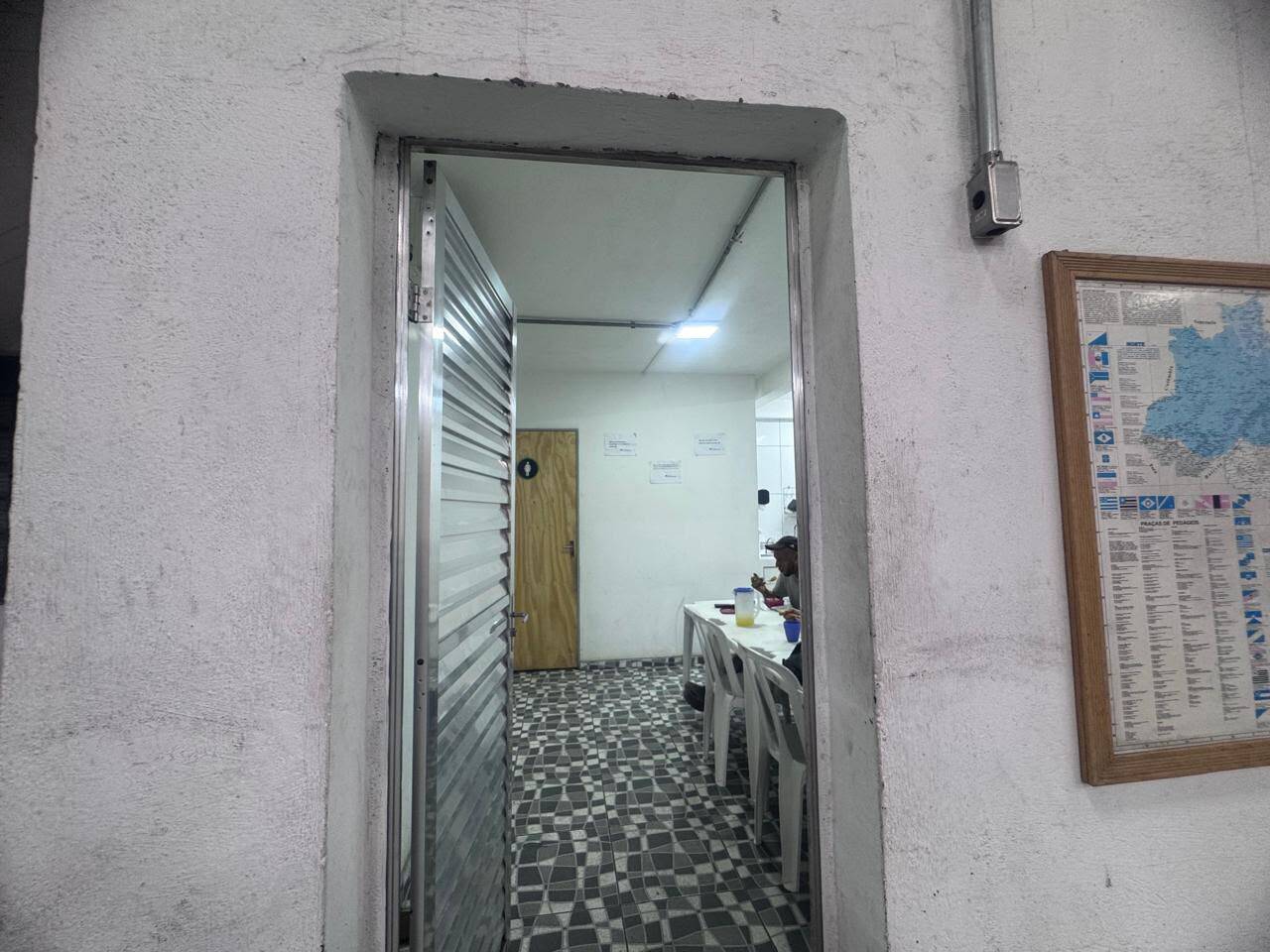 Depósito-Galpão, 1600 m² - Foto 3