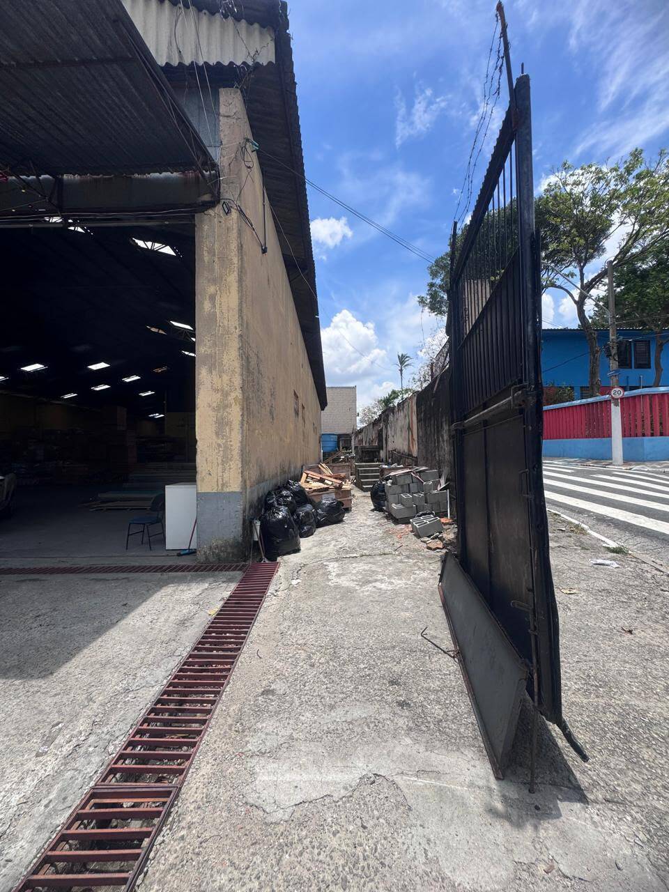 Depósito-Galpão, 1600 m² - Foto 9