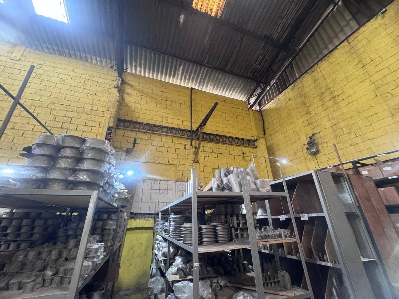 Depósito-Galpão, 1600 m² - Foto 19